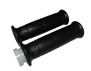 Ручка руля правая (газа) QUANTUM в сборе (с резинкой) + ручка левая (резиновая) (071,072)