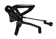 Подножка водителя HIRO 250 левая, в сборе с кронштейном и п/п (T2BP030109A00100)